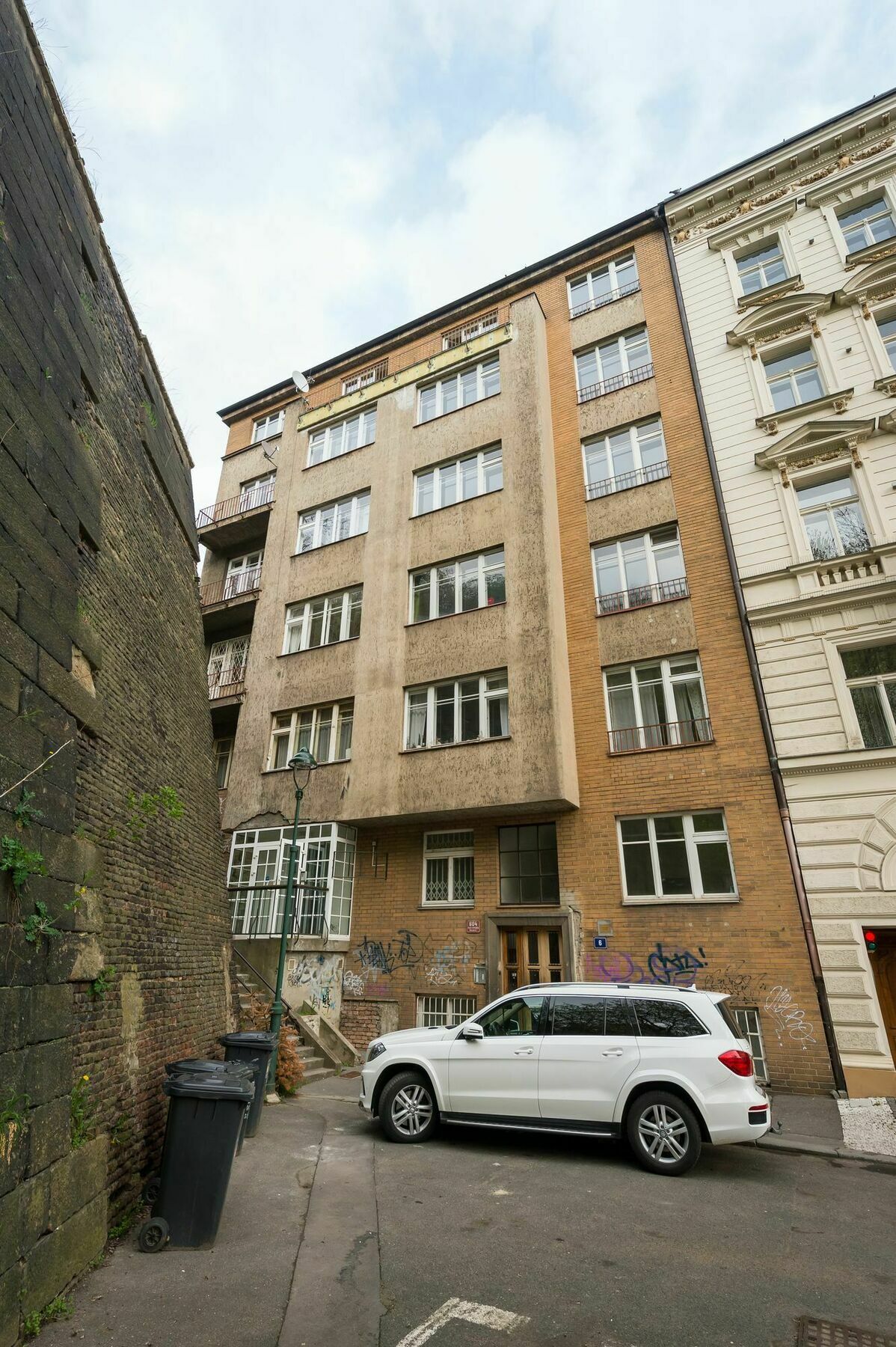 Empirent Petrin Park Apartments Prag Eksteriør billede